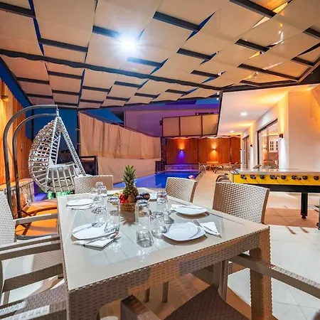 Hueltun - Kalkan Villa