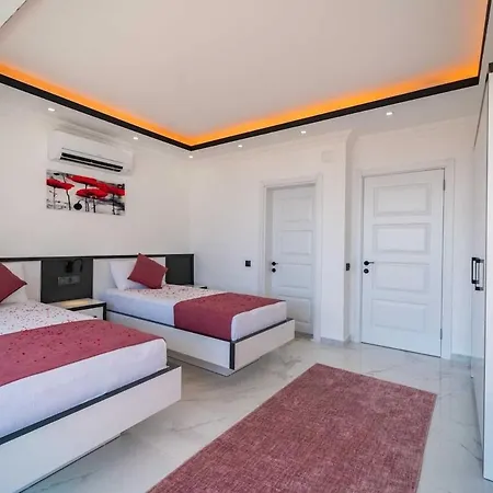 Hueltun - Kalkan *