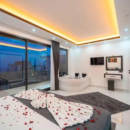 Hueltun - Kalkan Villa Kas